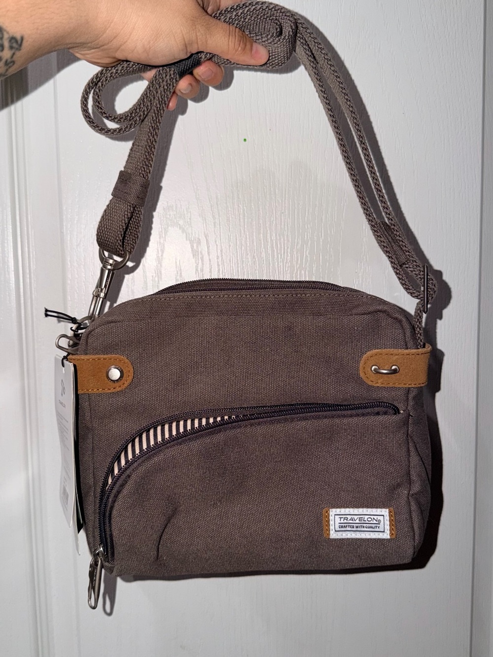 Travelon Anti-Theft Heritage Crossbody Pewter Gray RFID Bag NWT
